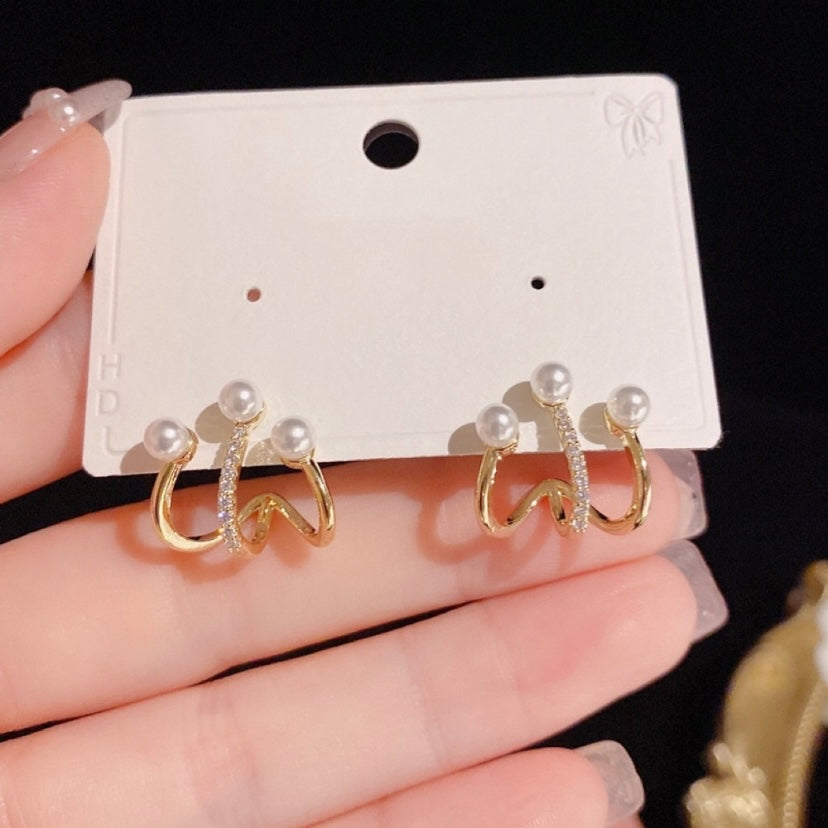 18K Gold Plated White Pearl Stud Earrings for Women