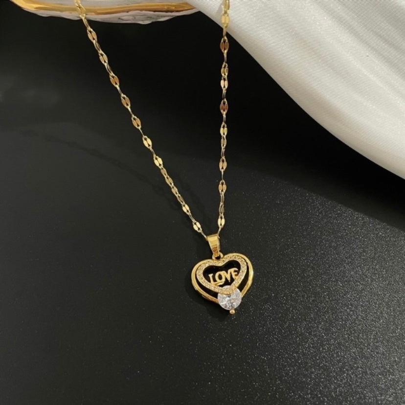 18K Gold Plated CZ Diamond Love Heart Pendant Necklace for Women