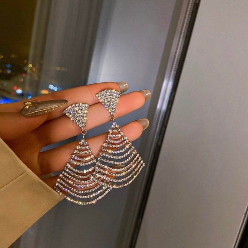 Fashion Chic Fan Shaped Rhinestone Dangle Drop Earrings for Women