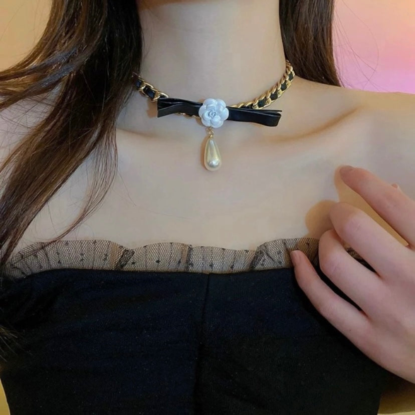 Women's Flower Black Leather Pearl Pendant Choker Necklace