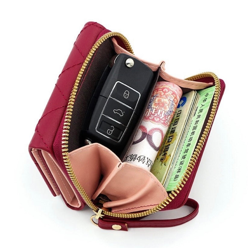 Short Wallet for Women,Trifold Snap Closure Love Heart Wallet,Credit Card Holder Coin Purse with ID Window