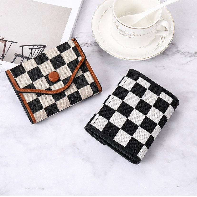 Short Wallet for Women,Trifold Snap Closure Wallet,Credit Card Holder with ID Window