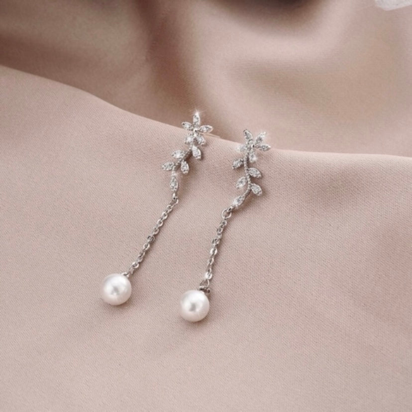 Flower Pearl Dangle Drop Earrings for Women