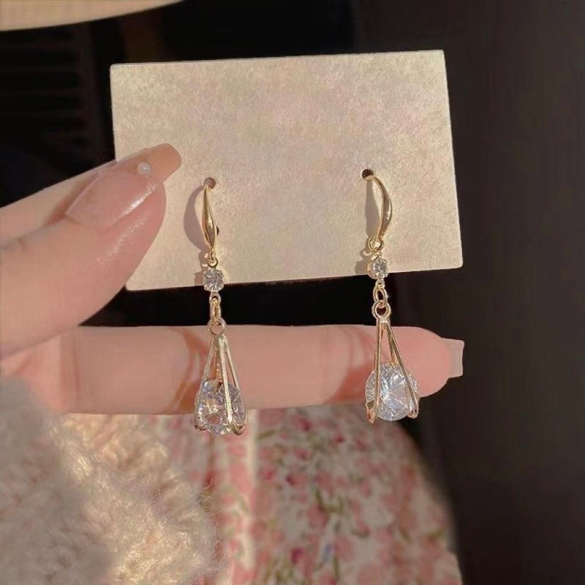 Fashion Elegant Crystal Drop Dangle Earrings for Women