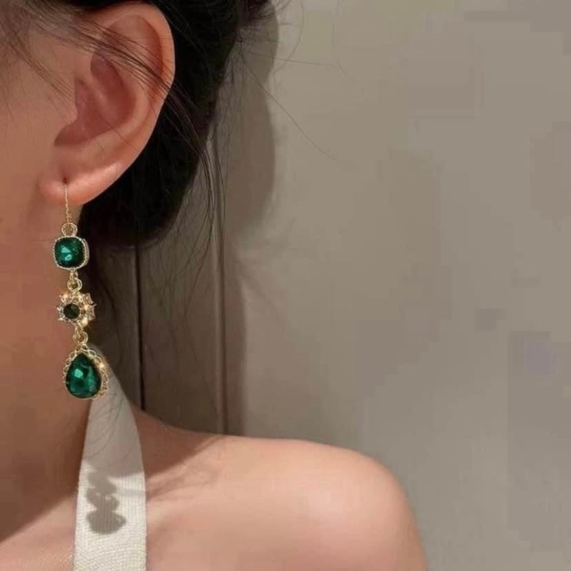 Women's Green Crystal Long Dangle Drop Earrings