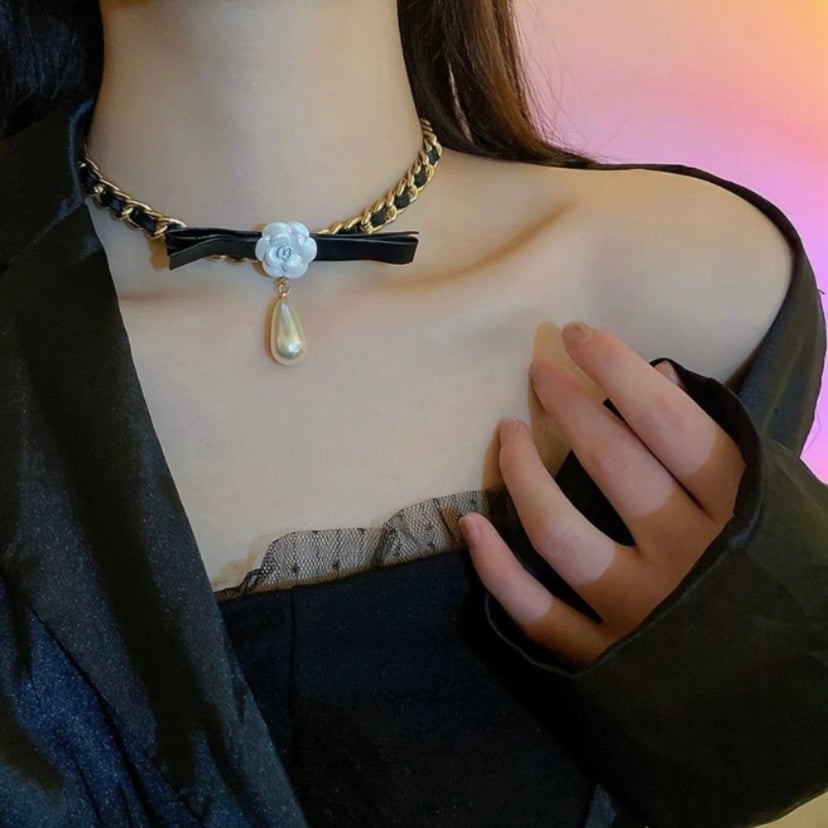 Women's Flower Black Leather Pearl Pendant Choker Necklace