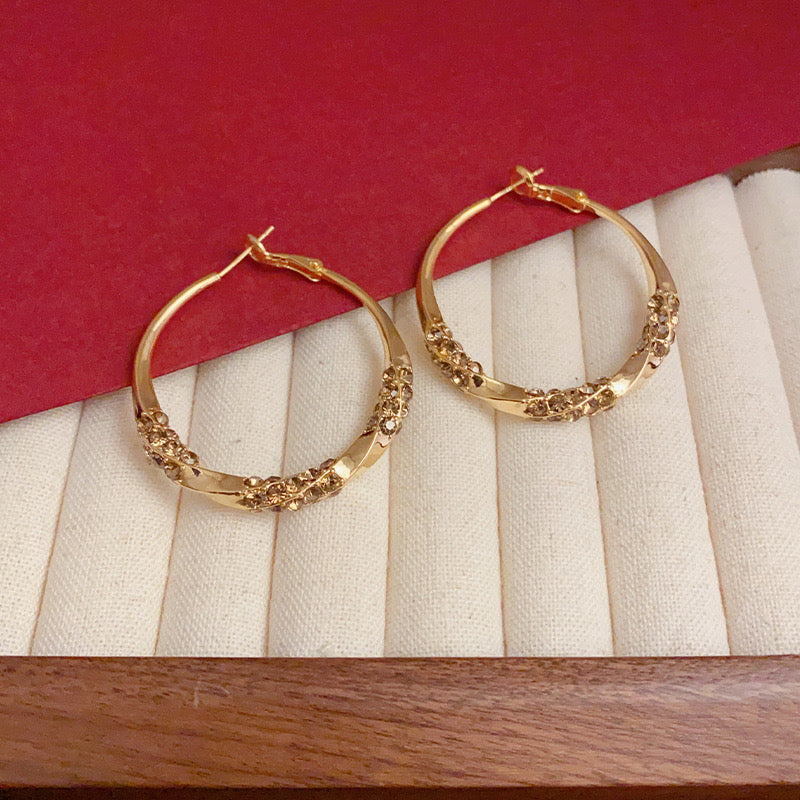 Twisted Gold Hoop Earrings for Women Elegant Classic Design Jewelry