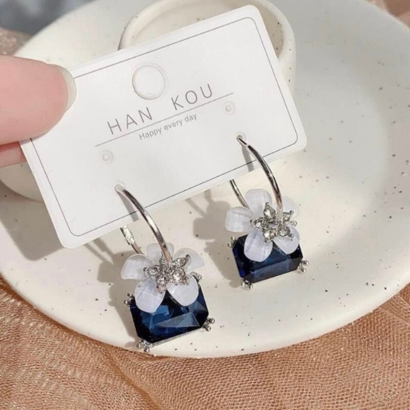 Women's Blue Crystal Flower Dangle Drop Earrings