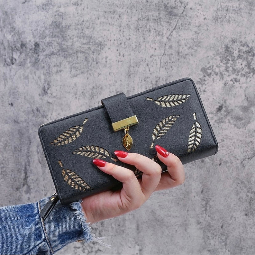 Wallet for Women,Snap Closure Zipper Bifold Wallet,Large Capacity Long Wallet Credit Card Clutch Wristlet