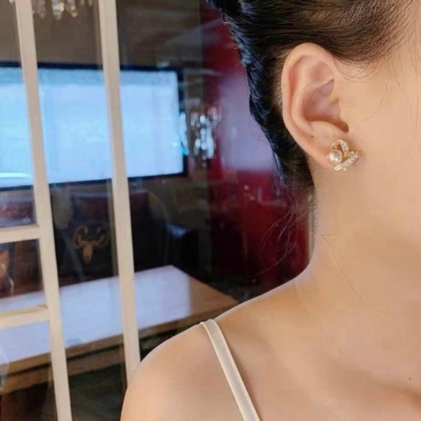 Love Heart Pearl Stud Earrings for Women
