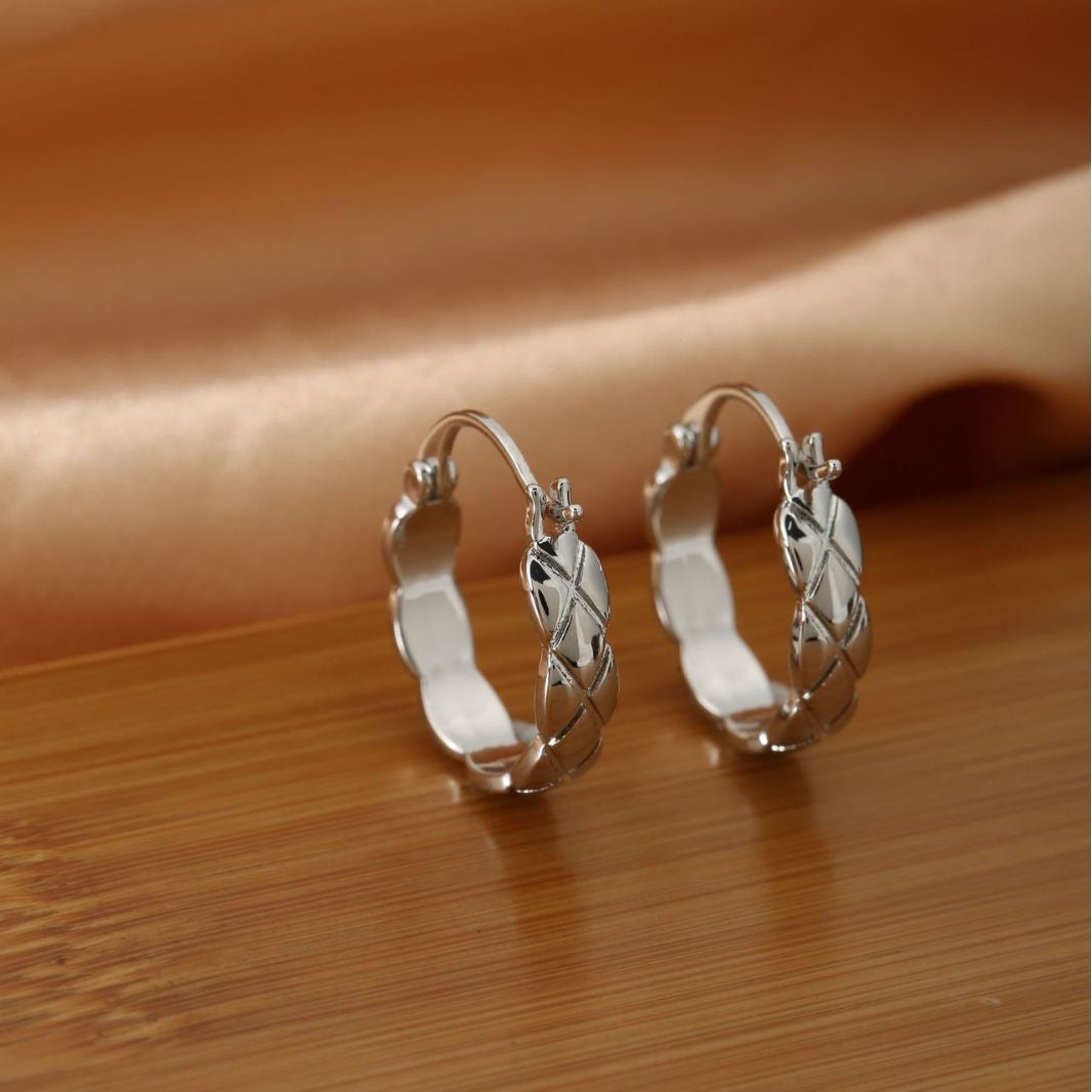 Polished Metal Texture Gold Hoop Earrings for Women