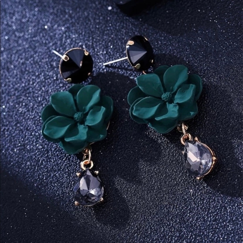 Green Flower Crystal Teardrop Dangle Drop Earrings