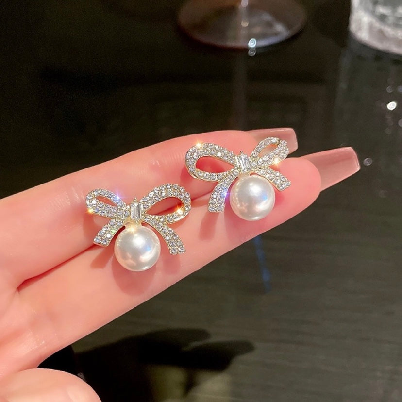 Elegant Bow White Pearl Stud Earrings for Women,Bow Earrings,Pearl Earrings