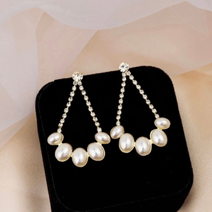 Elegant White Pearl Teardrop Drop Dangle Earrings for Women