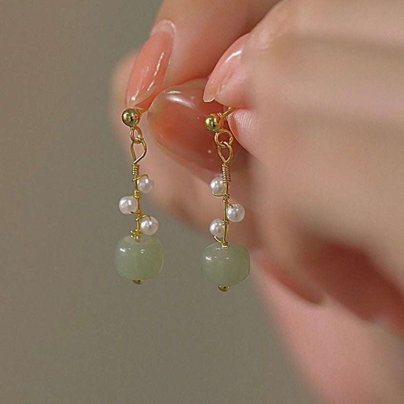 Pearl Agate Dangle Drop Earrings for Women,Elegant White Pearl Earrings