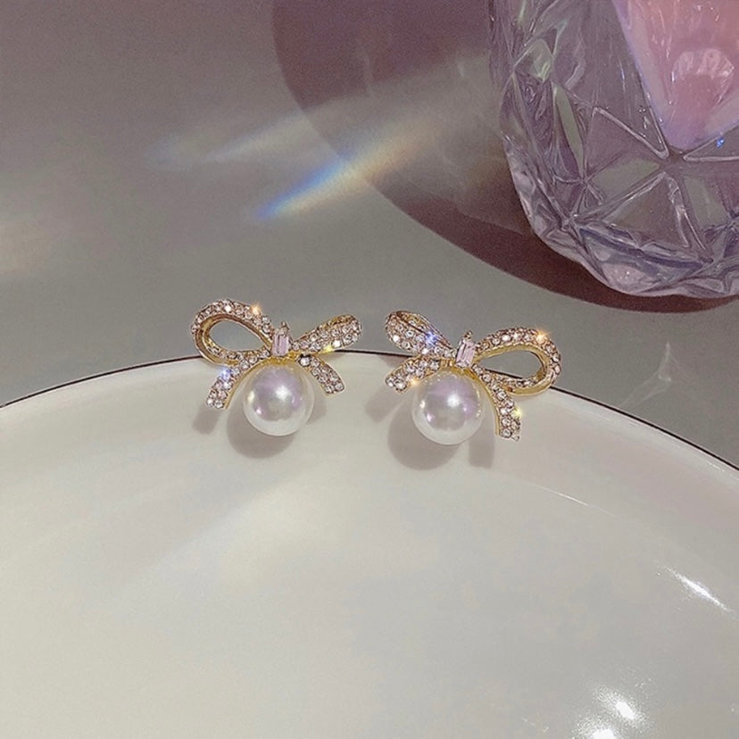 Elegant Bow White Pearl Stud Earrings for Women,Bow Earrings,Pearl Earrings
