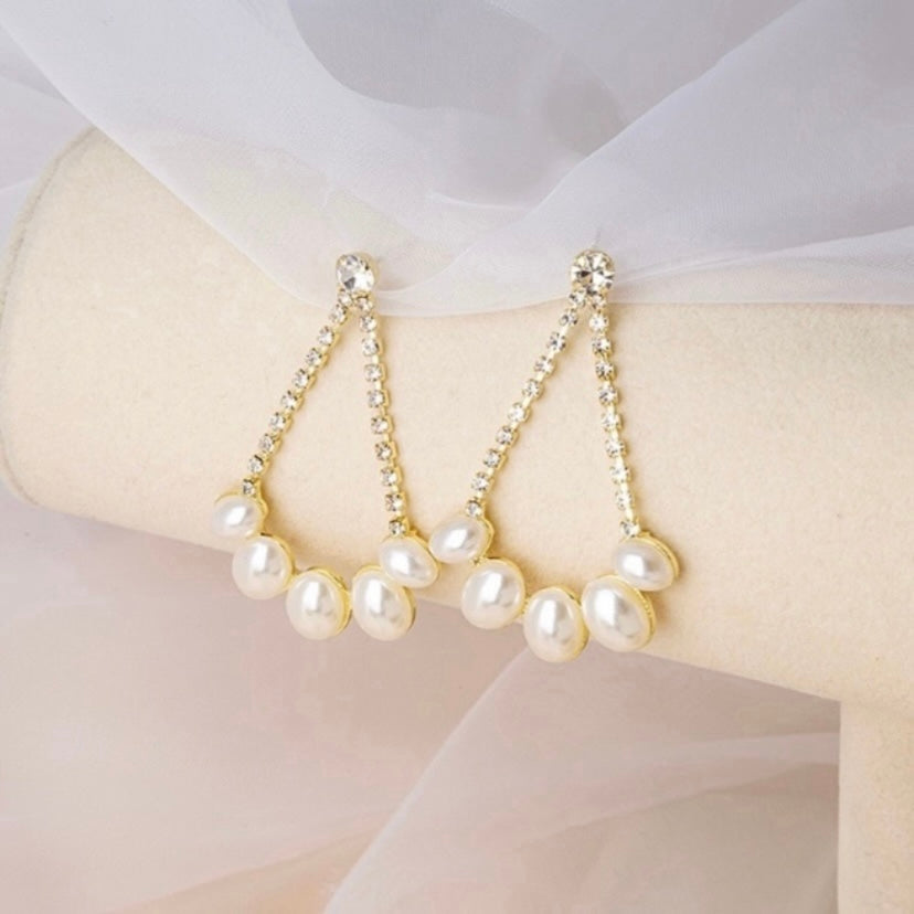 Elegant White Pearl Teardrop Drop Dangle Earrings for Women