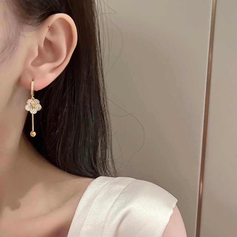 18K Gold Plated Flower Dangle Drop Earrings for Women