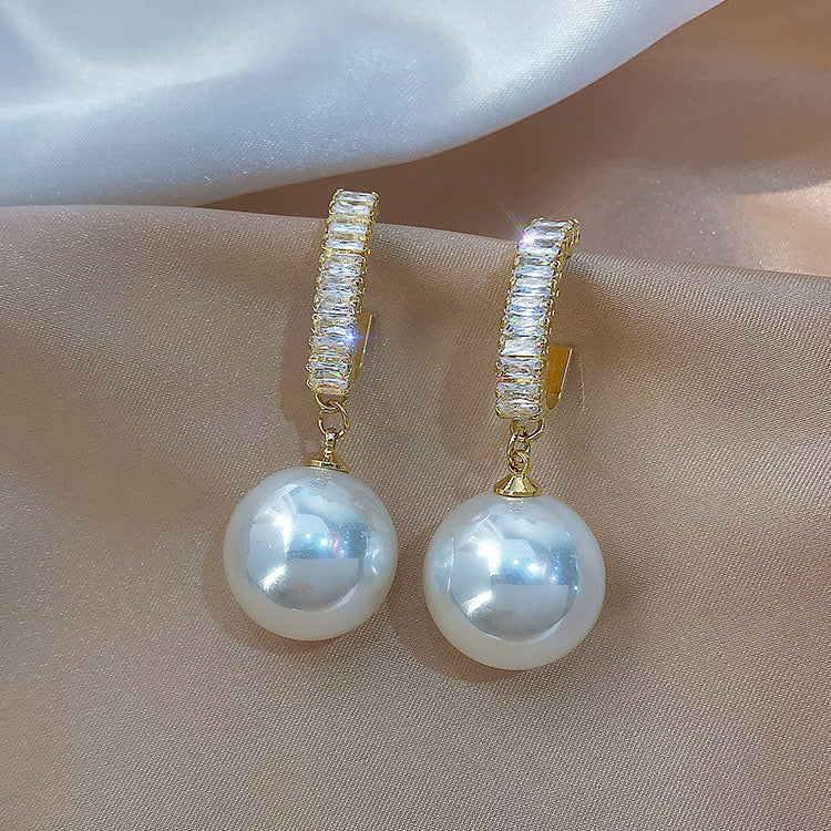 Elegant White Pearl Dangle Drop Earrings for Women